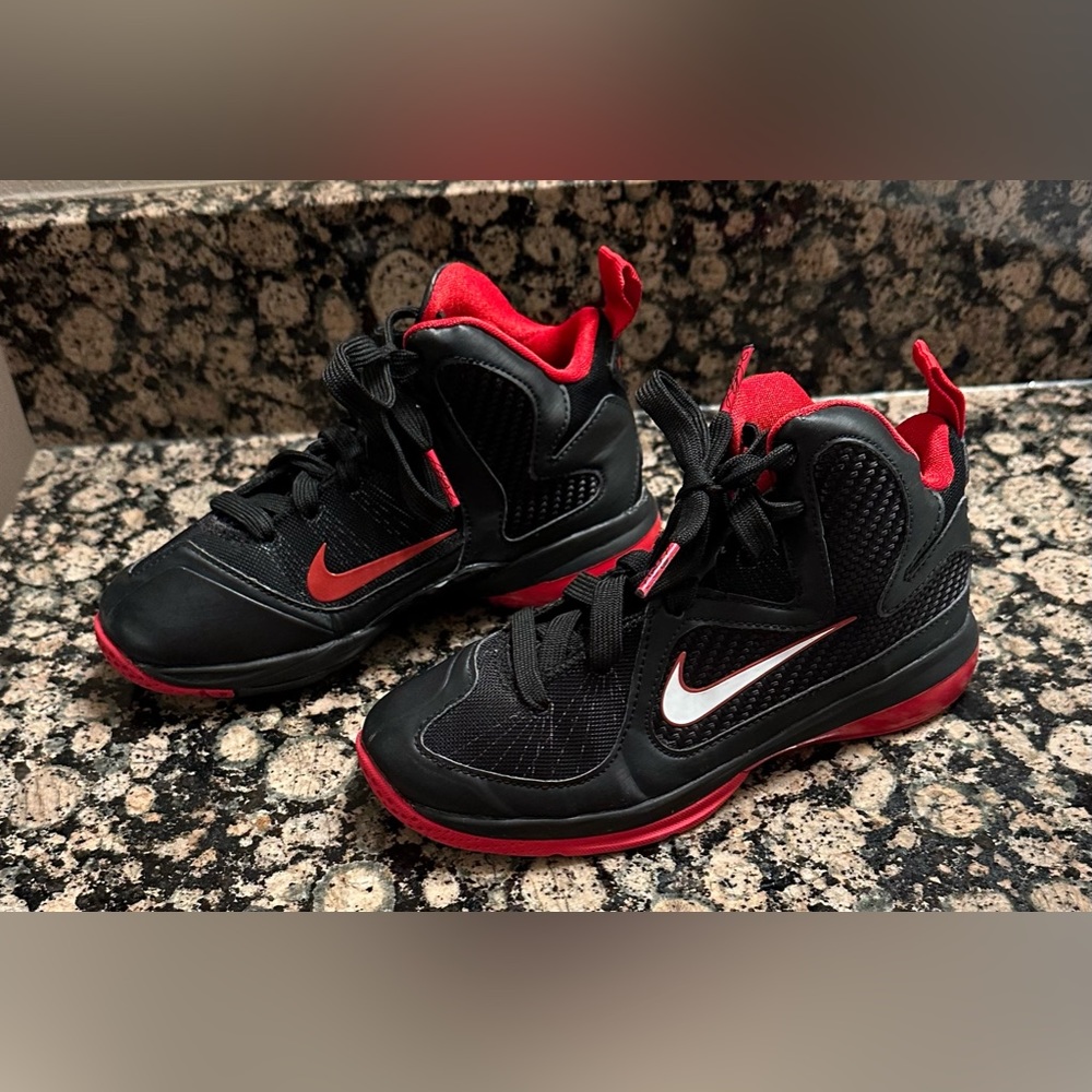 Nike Lebron 9 Little Black/Red Basketball Shoes US 13c Kid 475665-001